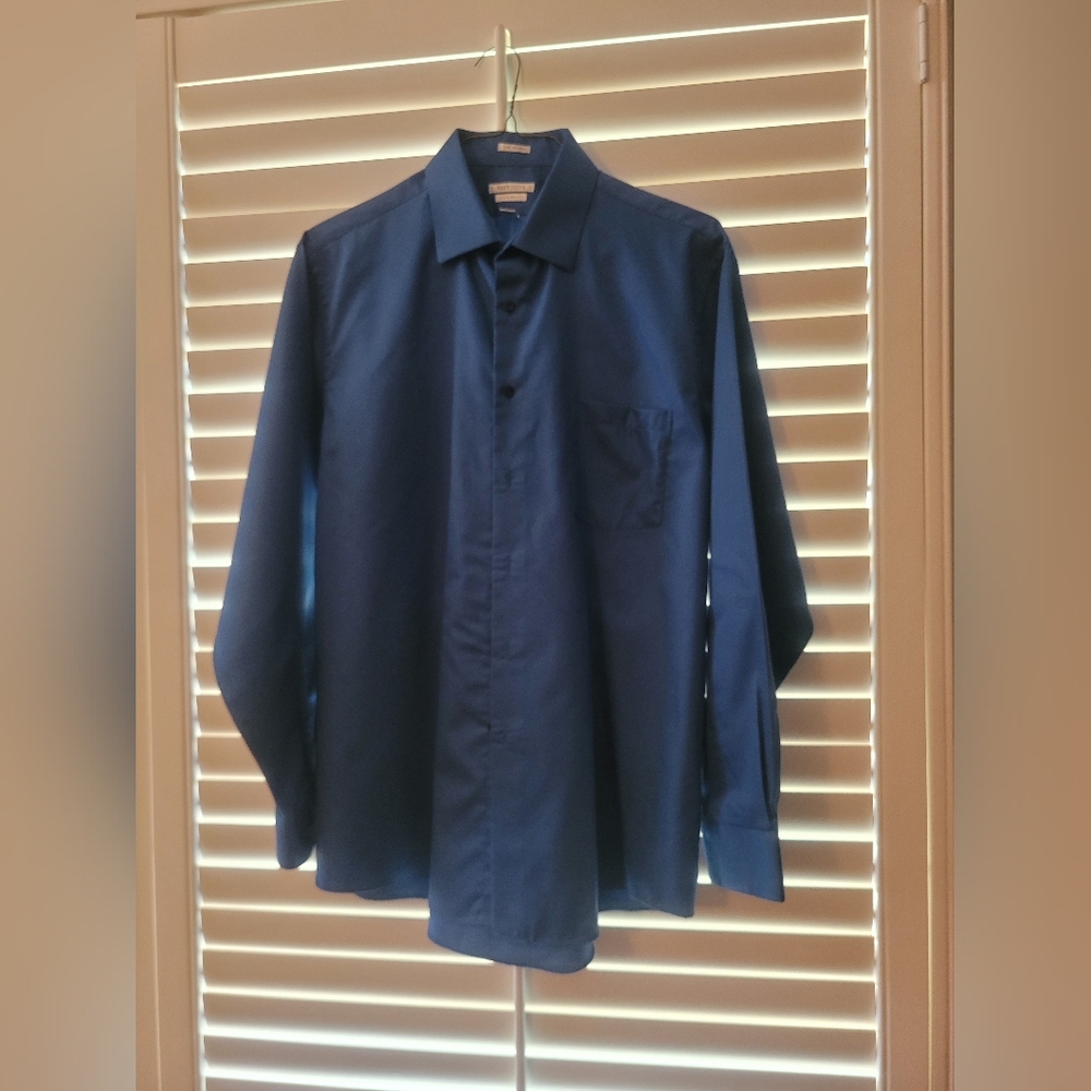 Van Heusen Classic Navy Dress Shirt